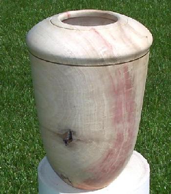 Maple Urn