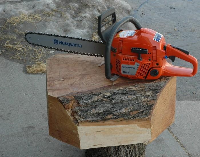 Time to Trim with the 

Huskvarna
